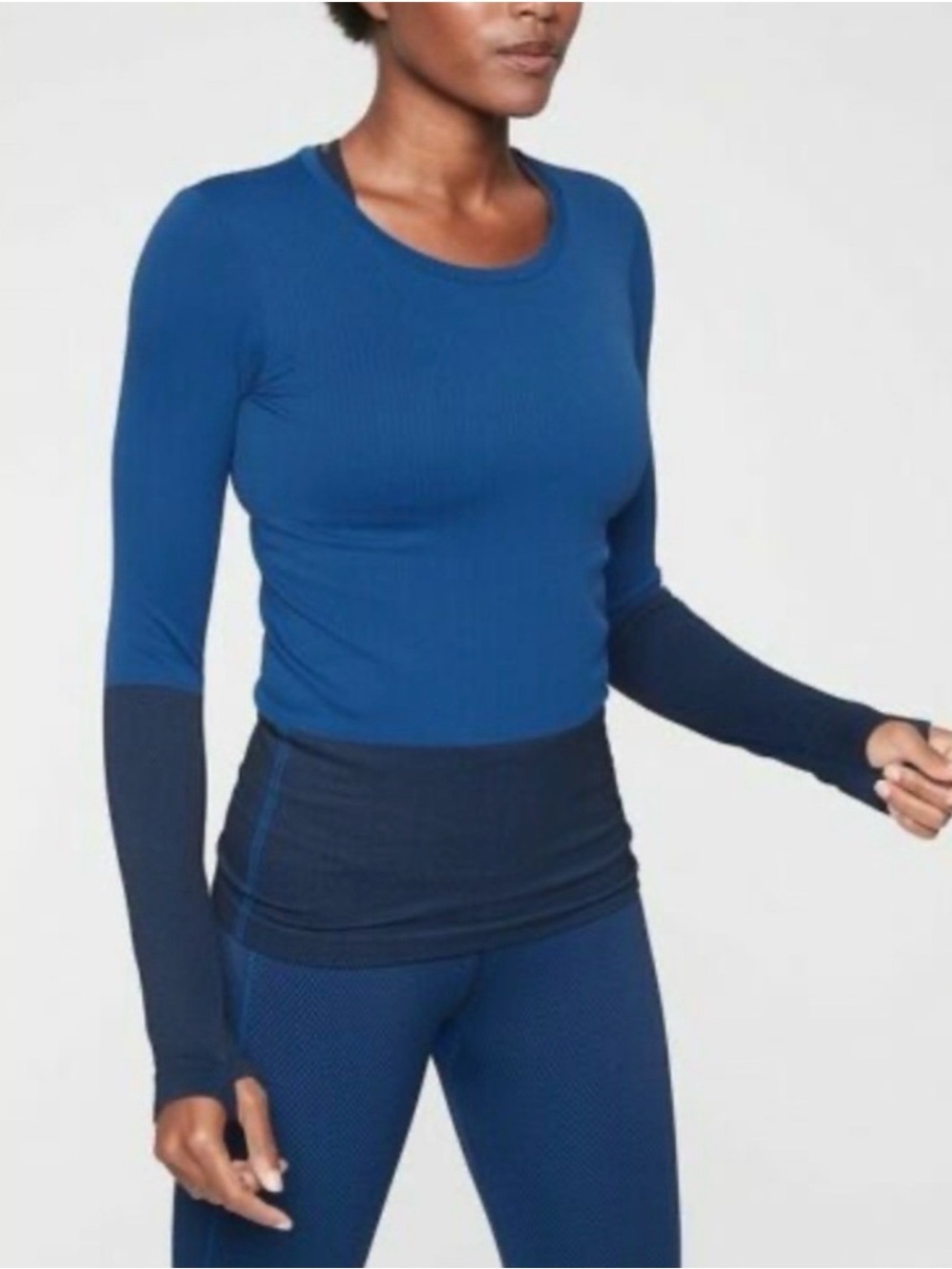 Athleta Two-Tone Blue Long Sleeve Crewneck Top small
